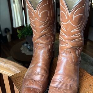 Hyer Cowboy Boots